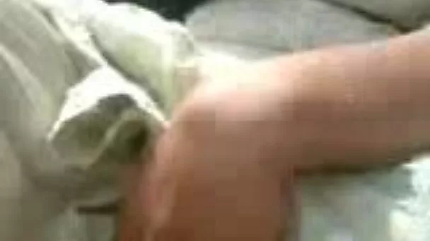 Insanely horny Arab slut wants me to finger her snatch