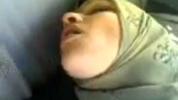 Shameless Arab whore sucked my stiff cock like crazy