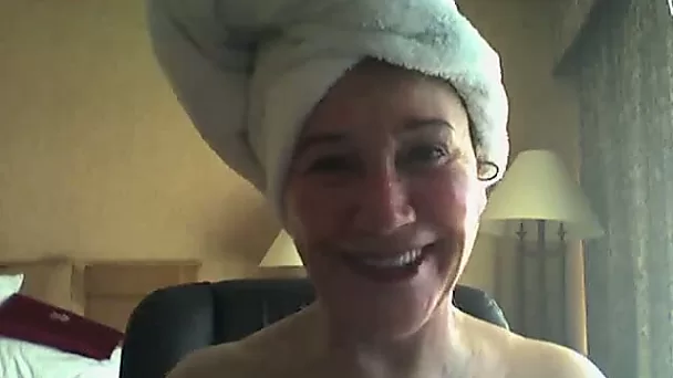 Enormous juggs of an old lady on webcam straight out of shower