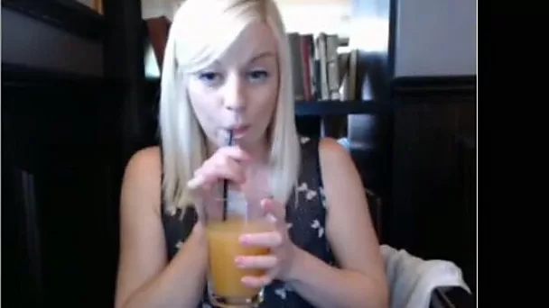 A nice solo session is what she needs and she loves going solo on camera