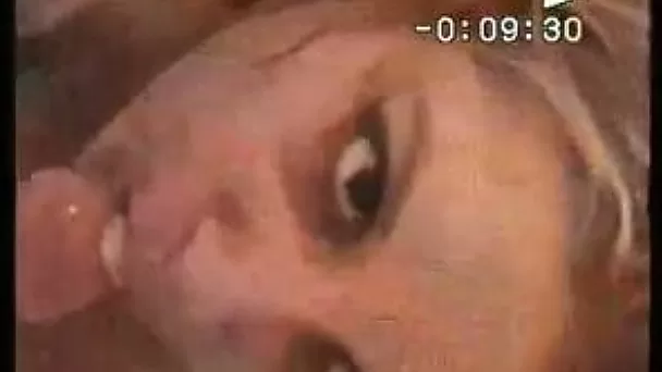This dude is very lucky to have such a naughty GF and she gives good head