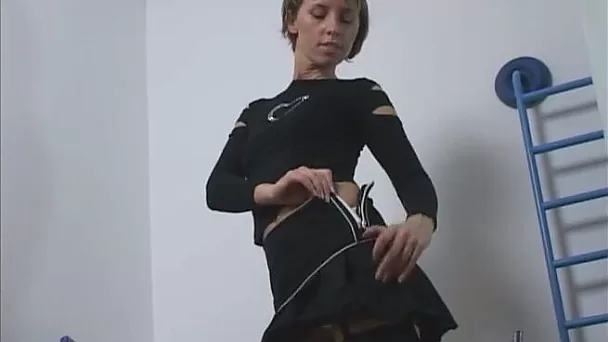 So hot to see a woman stripping and this slut has a nice slim body