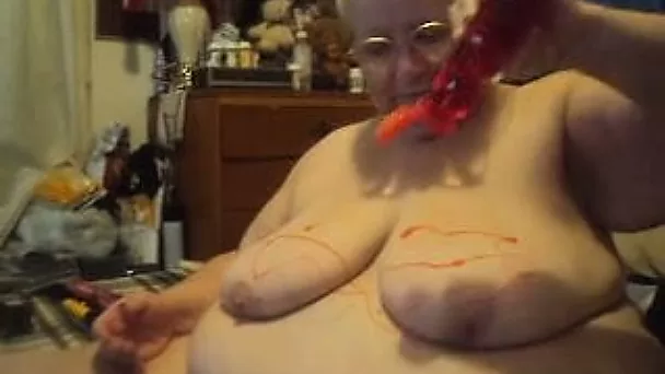 Just a huge fat white granny on webcam messy and dirty