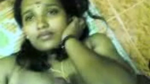 Shy chubby Indian girlfriend in sari gives me some head