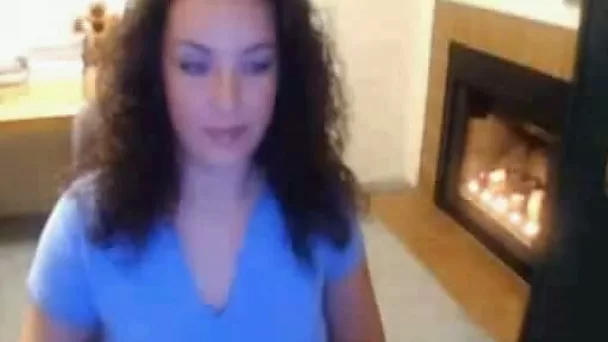 Chubby brunette babe actually looks damnd seductive