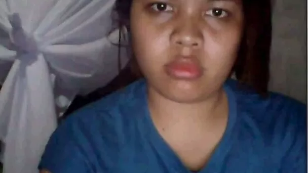 This amateur slut is a B grade masturbator but she's got time to become better