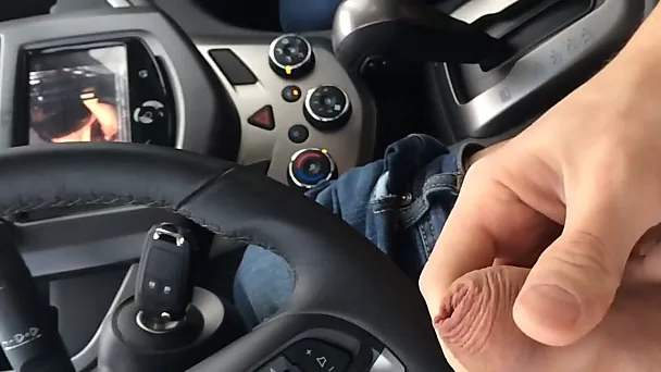 My extremely horny girlfriend gave me one hell of a handjob in my car