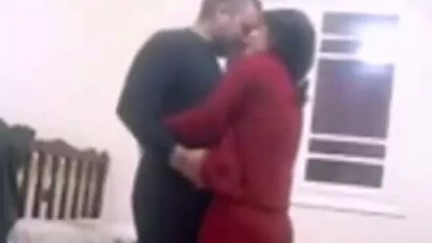 This hoe likes to wear tight pants to underline her butt and she loves kissing