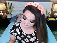 Cute Shemale Babe in a Hot Webcam Show