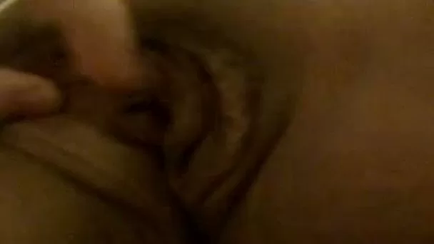 Wrinkled stretched labia of curvaceous whore gets finger fucked