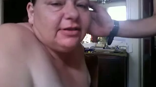 Fat mature whore giving me head on amateur sex video