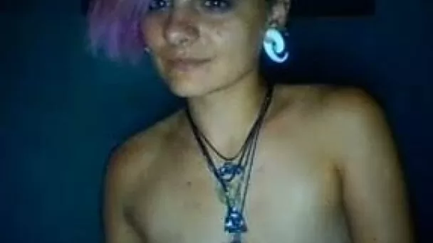 What lovely pierced nipples this Romanian camgirl has and I love her twat