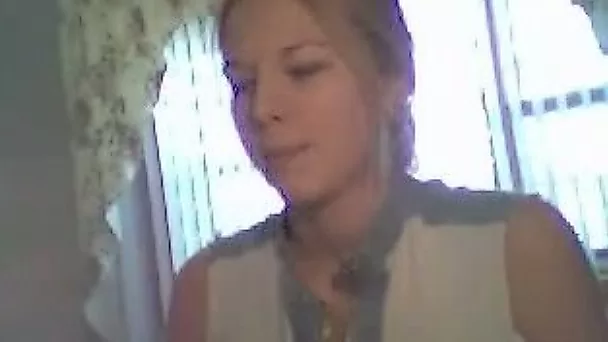 Buxom blonde temptress Hannah masturbates for me on webcam