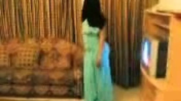 Bootylicious Arab wife wants me to fuck her doggy style