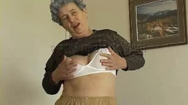 Really nice old lady is now getting so kinky with that sex toy