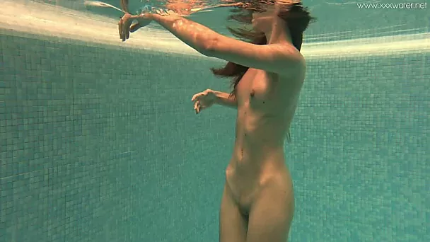 Damn good underwater solo show performed by slender amateur cutie