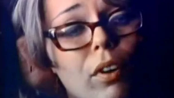 Spectacled cutie gets seduced by dude and gives him a blowjob