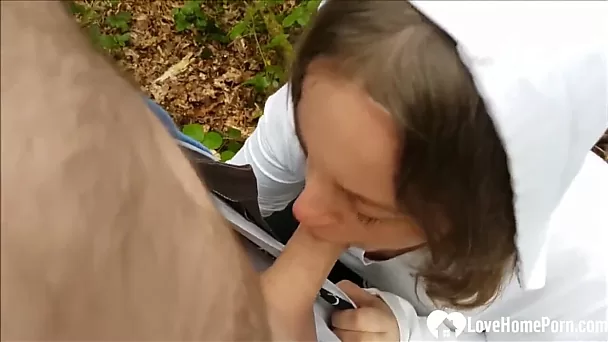 Gets to suck a dick outdoors