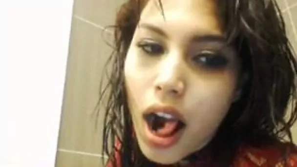 Intriguing Brunette Amateur Harlot