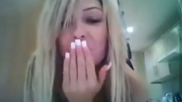Sexy Amateur Blond Tart