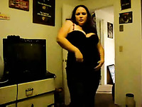 Big bottomed and well stacked bbw dancing on a camera