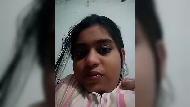 Emotional amateur Desi cam slut is happy about fingering herself