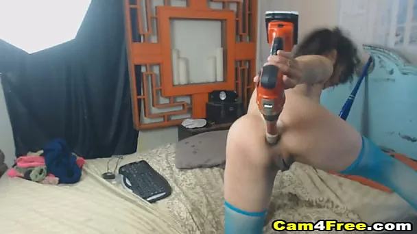Hardcore Babe Drilled Her Pussy Hard