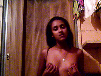 Impossible to watch this sweet Indian camgirl perform without cumming