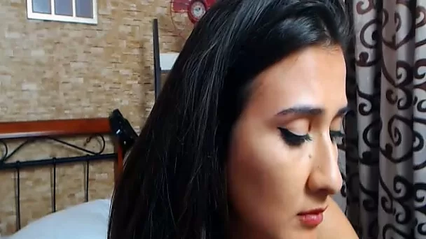 Latina Housewife Plays Online While Her Man At Work