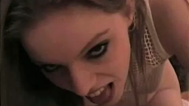 Nose pierced long haired tootsie gets amazing cunnilingus