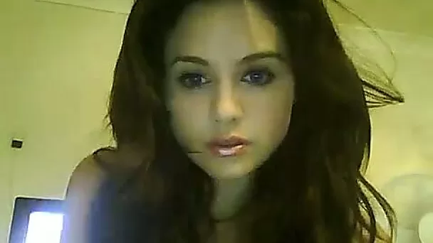 Fabulous brunette teen makes my pants burn in sex fire