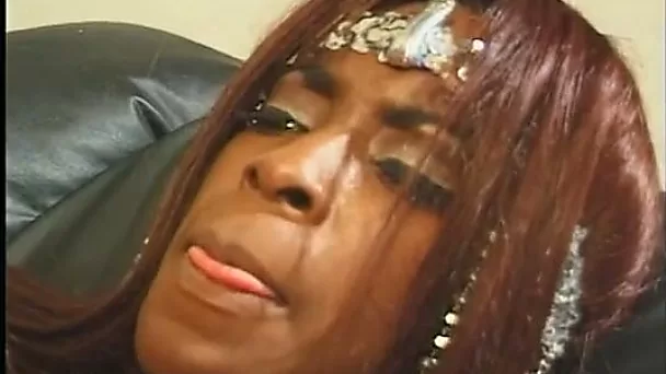 Hot black chick treats herself to some nice daytime sex with her horny lover