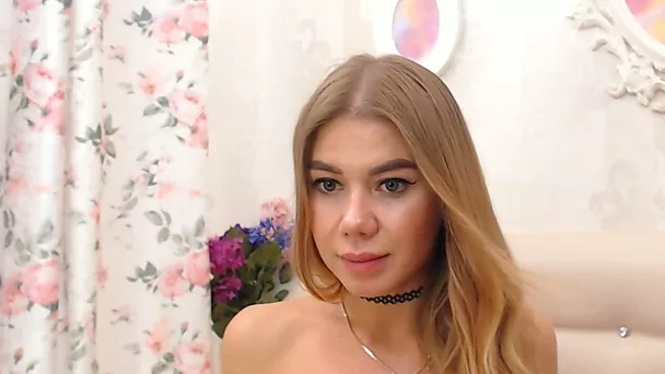 Magnificent Petite Blonde Loved Spreading Legs LIVE