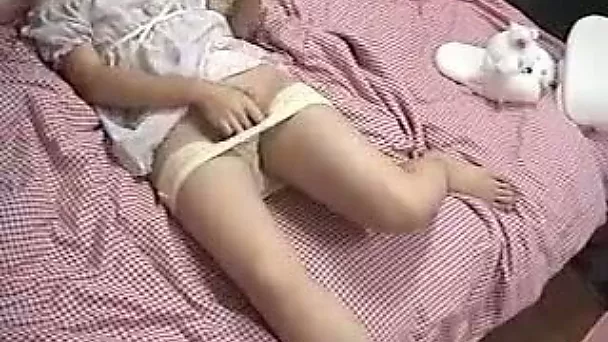 Bodacious Asian whore fingers her wet pussy like mad