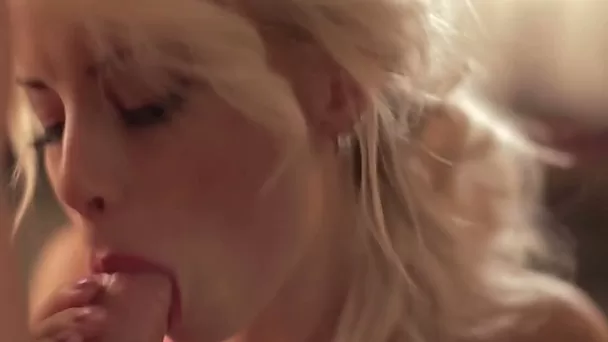 Blowjob For A Rainy Afternoon from Blonde Fellucia