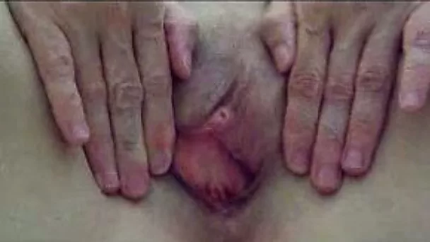 Snow white curvy wife strokes her tight pinkish cunt for me