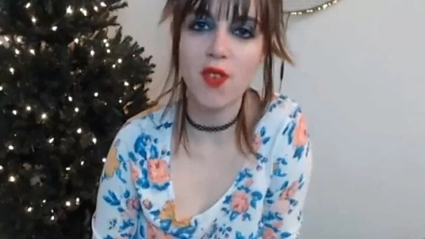 naughty milf fucking herself on webcam live with toy