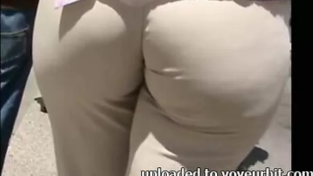 Fans of sexy bubble butts gonna enjoy this booty compilation