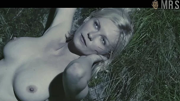 Lovely big boobies with suckable hard nipples are flashed by Kirsten Dunst