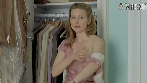 Nice sexy booty belonged to charming Laura Linney is worth checking out