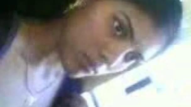Beautiful Indian wife of my friend flashes her big natural boobs