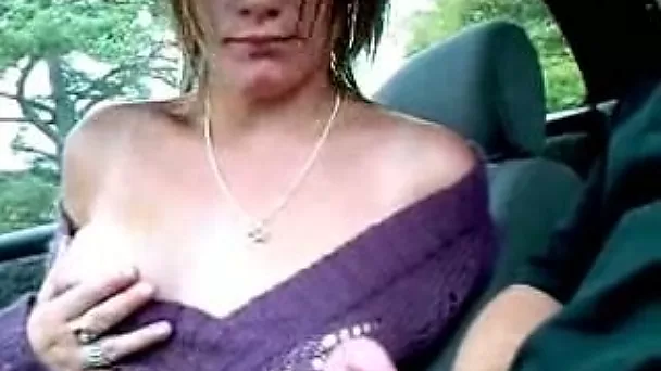 What can this blondie do if she gets horny in the car