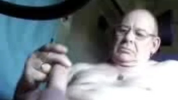 I'm William Mackrory Having a Juicy Wank and Spunk Spurt Over Myself