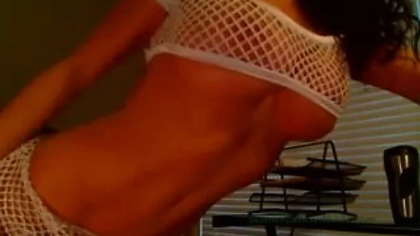 Bootyful beauty with big hooters loves showing off