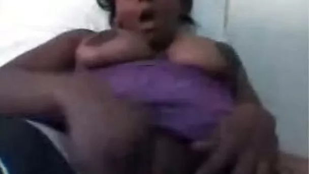 Latina webcam hooker shows me off her big tender boobs