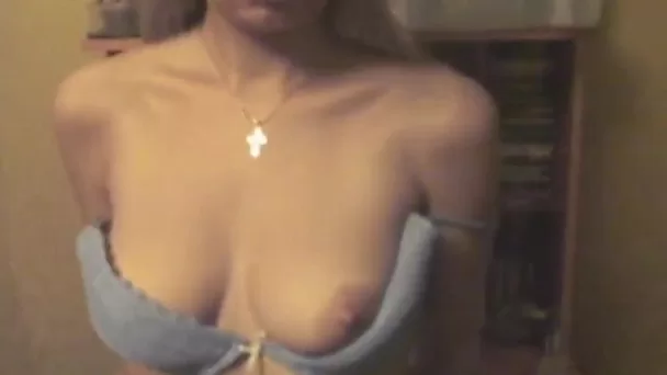 College teen rides dick in cowgirl