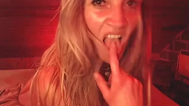 Horny amateur loves to suck on cam