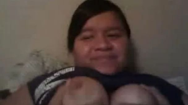 Busty dark haired bitch calls me to show her boobs