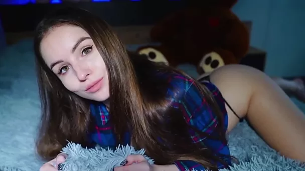 Сексуальная русская сучка, АСМР видео и зрительный контакт