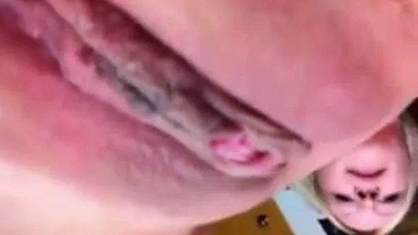 This teeny from my hood decides to try her pussy juice